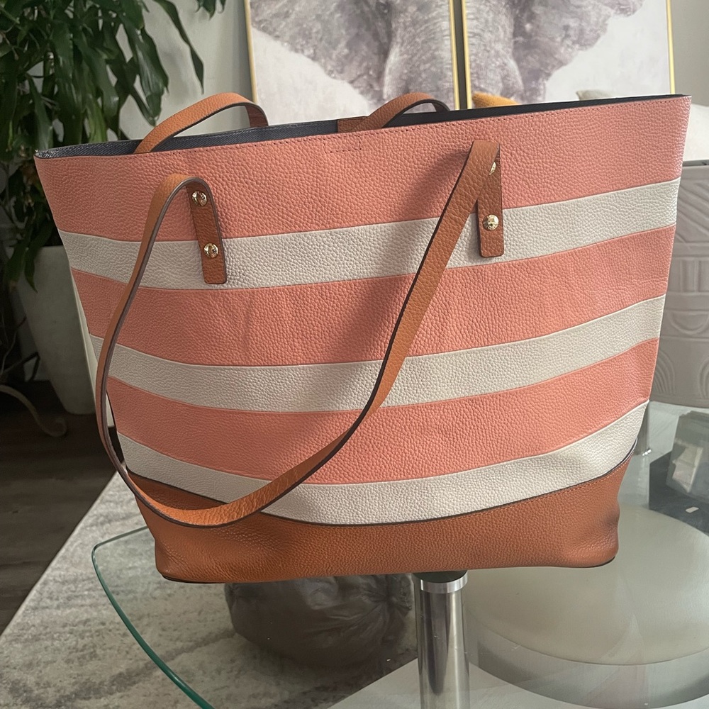Authentic Cole Haan large tote shoulder bag - Picture 4 of 11